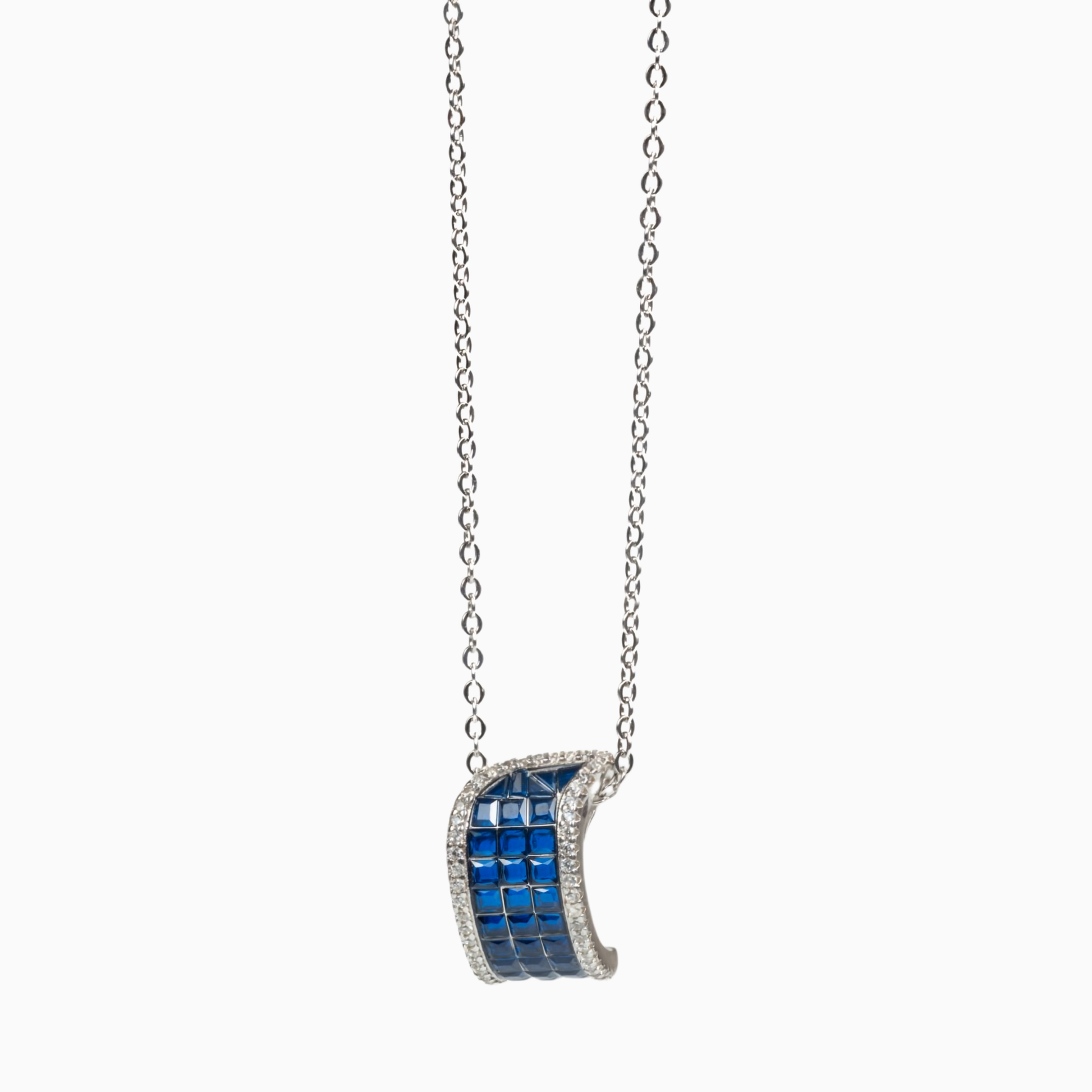 Midnight Curve Necklace