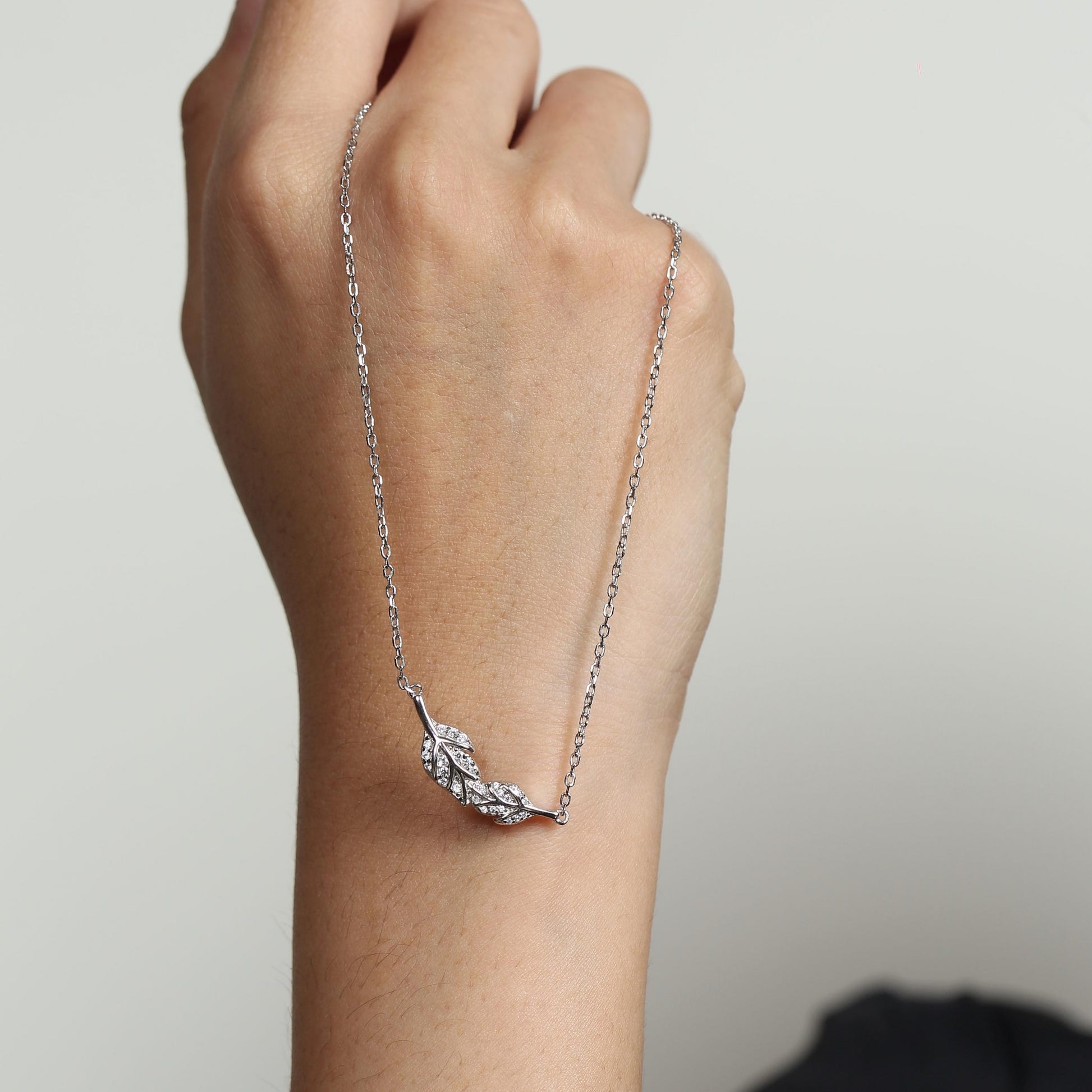 Sylva Leaf Necklace