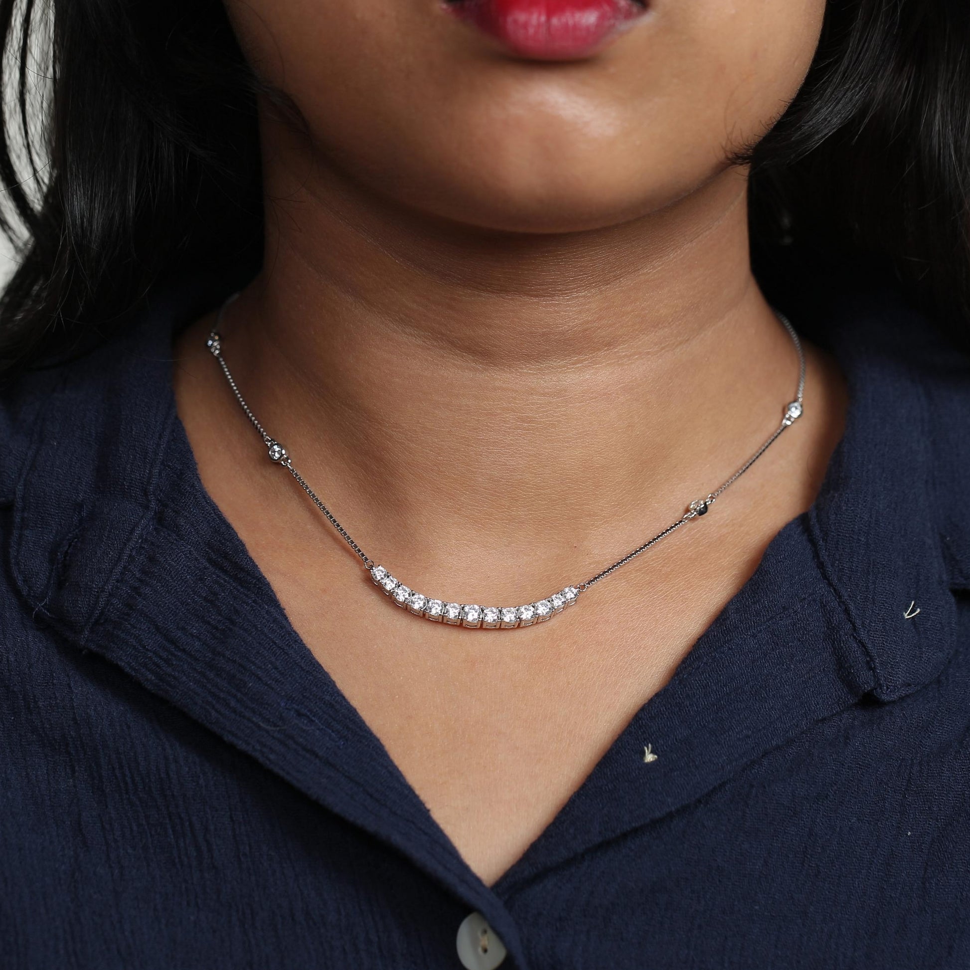 Celestia Curve Necklace